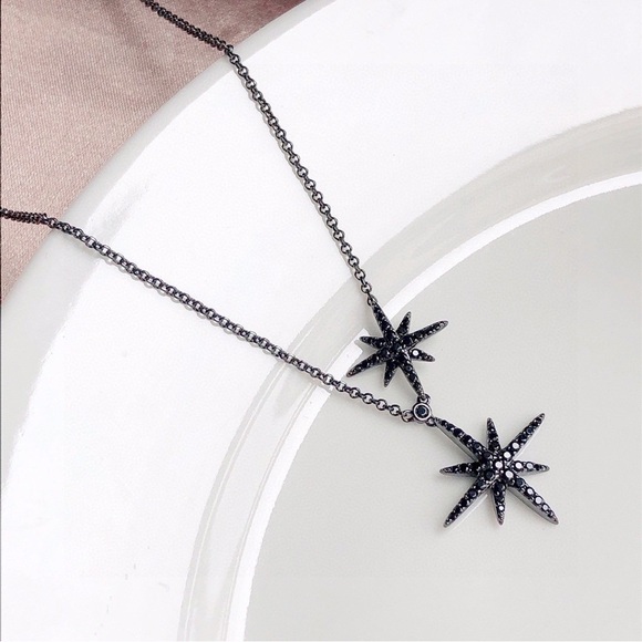Elegant Black Starburst Necklace - Picture 3 of 6